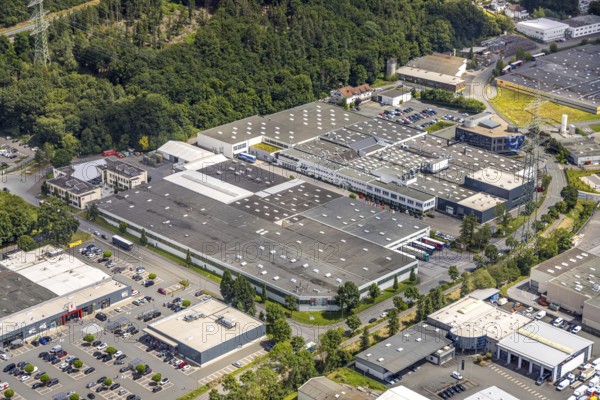 Aerial view, Westring industrial estate, Meta Regalbau and Interprint, Bruchhausen, Arnsberg, Sauerland, North Rhine-Westphalia, Germany, industrial estate, Westring, Meta Regalbau, Interprint, industry, building, factory, company, company building, infrastructure, development, business, land area, business location, architectural photography, city, landscape, regional, company location, aerial view, overview, buildings, production, warehouses, road network, economy, business, companies, industrial estate