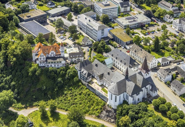 Aerial view, Wedinghausen Monastery and St Laurentius Catholic Church, Laurentianum Grammar School and Villa with Spitzurm Senioren-Wohnpark Arnsberg GmbH, Arnsberg, Sauerland, North Rhine-Westphalia, Germany, DE, Europe, aerial view, aerial photography, aerial photography, Ruhr area, overview, bird's-eye view, bird's-eye view, overview