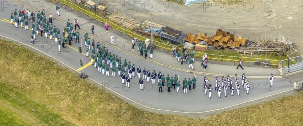 Aerial photo, shooting club street parade, St. Sebastianus Schützenbruderschaft 1766 e.V. Öventrop, Glösingen, Arnsberg, Sauerland, North Rhine-Westphalia, Germany, DE, Europe, aerial photo, aerial photography, aerial photography, Ruhr area, overview, bird's-eye view, birds-eyes view, overview