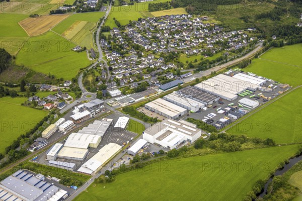 Aerial view, industrial estate Industriestraße and town view Am Stöppelsweg, Berghausen, Bad Berleburg, Wittgensteiner Land, North Rhine-Westphalia, Germany, Am Stöppelsweg, architecture, development, Europe, factories, buildings, municipality, commerce, trade, sky, industry, industrial estate, Industriestraße, infrastructure, landscape, nature, town view, region, settlement, town view, streets, urban, traffic routes, birds-eye view, economy