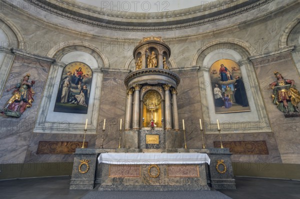 The Roman Catholic parish church of St Martin, interior with altar and wall frescoes, Dornbirn, Vorarlberg, Austria