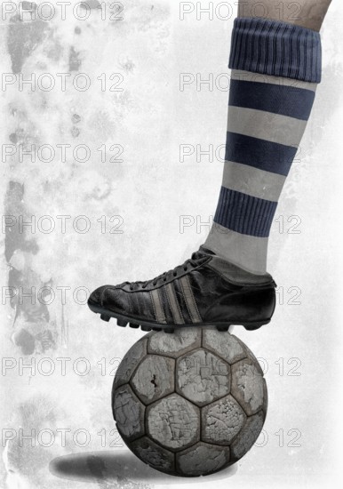 Football outfit of the 50s, corner kick