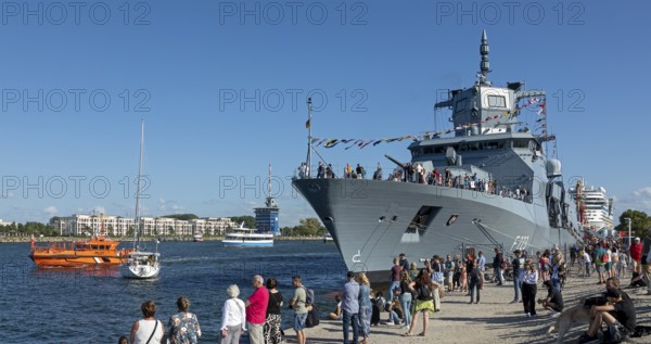 Frigate North Rhine-Westphalia, boats, visitors, Hanse-Sail, Warnemünde, Rostock, Mecklenburg-Western Pomerania, Germany