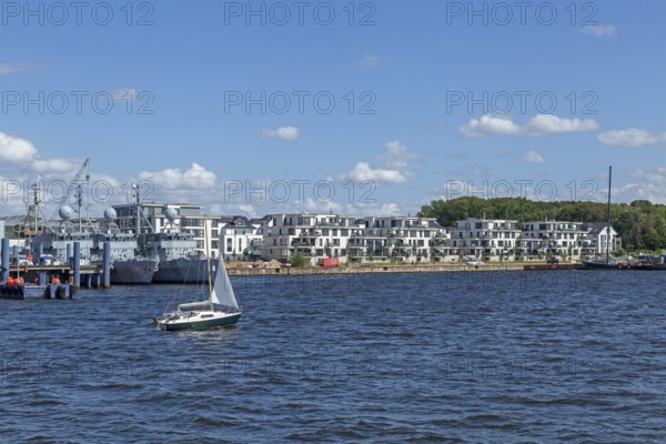 Boats of the German Navy, residential area on the eastern bank of the Unterwarnow, sailing boat, Rostock, Mecklenburg-Western Pomerania, Germany