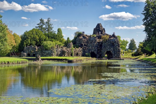 Stein Island with the artificial volcano Vesuvius, Wörlitz Park, Wörlitz Gardens, Garden Kingdom of Dessau-Wörlitz, UNESCO World Heritage Site, Wörlitz, Dessau-Roßlau, Saxony-Anhalt, Germany