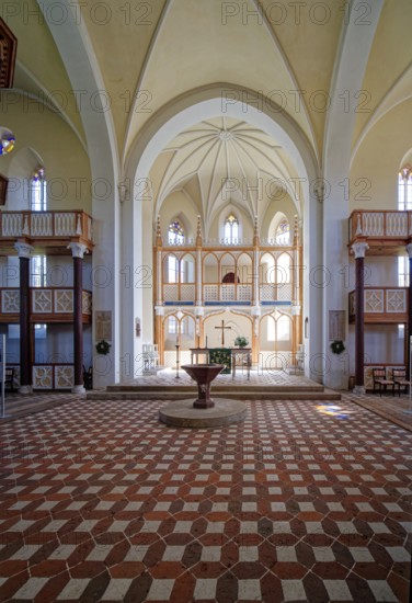 Protestant Wörlitz St Peter's Church in neo-Gothic style, interior view, Wörlitz Park, Wörlitz Gardens, Garden Kingdom of Dessau-Wörlitz, UNESCO World Heritage Site, Wörlitz, Dessau-Roßlau, Saxony-Anhalt, Germany