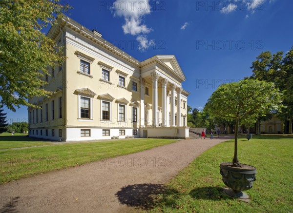 Wörlitz Palace, built 1769-1773, founding building of German Classicism, main façade, Wörlitz Park, Wörlitz Gardens, Garden Kingdom of Dessau-Wörlitz, UNESCO World Heritage Site, Wörlitz, Dessau-Roßlau, Saxony-Anhalt, Germany