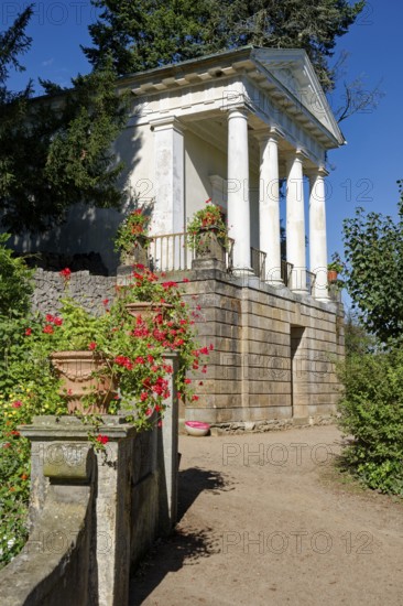 Flora Temple, the last work of the architect Friedrich Wilhelm von Erdmannsdorff, Wörlitz Park, Wörlitz Gardens, Garden Kingdom of Dessau-Wörlitz, UNESCO World Heritage Site, Wörlitz, Dessau-Roßlau, Saxony-Anhalt, Germany