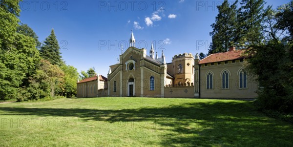 Gothic House, Wörlitz Park, Wörlitz Gardens, Garden Kingdom of Dessau-Wörlitz, UNESCO World Heritage Site, Wörlitz, Dessau-Roßlau, Saxony-Anhalt, Germany