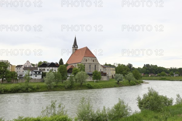 Laufen an der Salzach, collegiate church and Salzach loop, Rupertiwinkel, Upper Bavaria, Bavaria, Germany