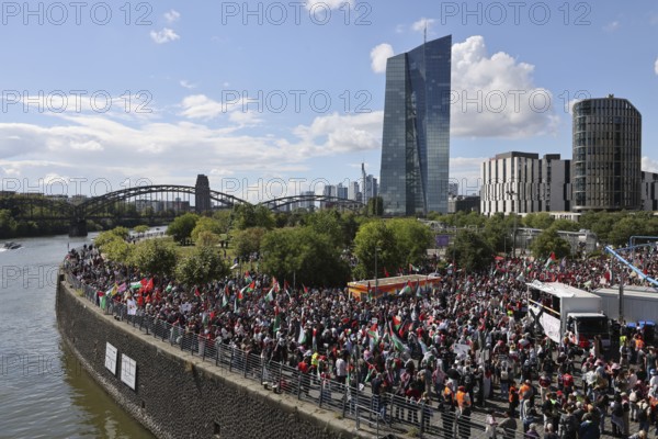 Several thousand people take part in a pro-Palestine demonstration under the slogan United 4 Gaza in Frankfurt am Main on 30 August 2025 in the Hafenpark, near the European Central Bank (ECB) . The rally is accompanied by a massive police presence. On 7 October 2023, the terrorist militia Hamas killed more than 1, 100 people in an attack on Israel. Since Israel's subsequent intervention in the Gaza Strip, there have been repeated pro-Palestinian demonstrations throughout Germany