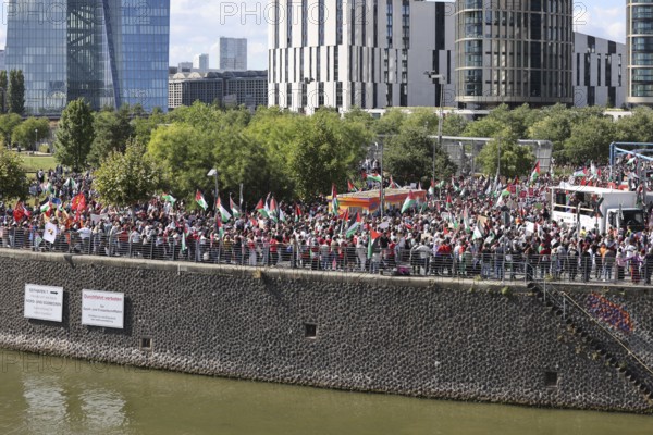 Several thousand people take part in a pro-Palestine demonstration under the slogan United 4 Gaza in Frankfurt am Main on 30 August 2025 in the Hafenpark, near the European Central Bank (ECB) . The rally is accompanied by a massive police presence. On 7 October 2023, the terrorist militia Hamas killed more than 1, 100 people in an attack on Israel. Since Israel's subsequent intervention in the Gaza Strip, there have been repeated pro-Palestinian demonstrations throughout Germany