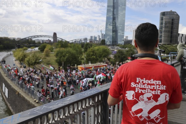 Several thousand people take part in a pro-Palestine demonstration under the slogan United 4 Gaza in Frankfurt am Main on 30 August 2025 in the Hafenpark, near the European Central Bank (ECB) . The rally is accompanied by a massive police presence. On 7 October 2023, the terrorist militia Hamas killed more than 1, 100 people in an attack on Israel. Since Israel's subsequent intervention in the Gaza Strip, there have been repeated pro-Palestinian demonstrations throughout Germany