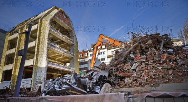 Demolition of a house in Leopoldstraße, Munich, Bavaria, Germany