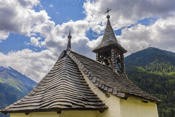 Wooden shingle roof on a small chapel, near Grimentz, Val d'Anniviers, Valais Alps, Canton Valais, Switzerland