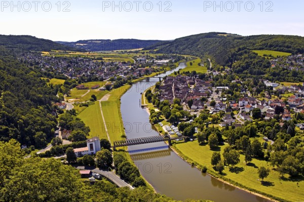 Elevated view of the river Weser and the town of Bodenwerder, birthplace of Münchhausen, Weserbergland, Lower Saxony, Germany