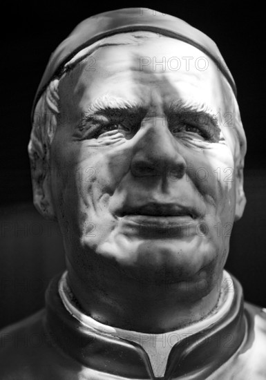 Portrait of the life-size figure of Sebastian Kneipp in the Kneipp spa town of Bad Nauheim, Hesse, Germany