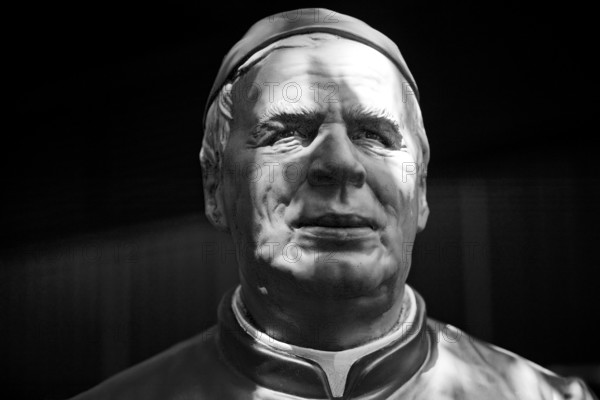 Portrait of the life-size figure of Sebastian Kneipp in the Kneipp spa town of Bad Nauheim, Hesse, Germany