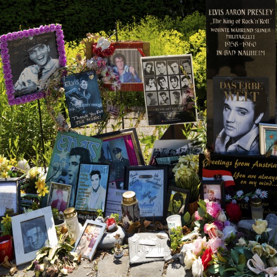 Elvis Stele on Elvis Presley Square, memorial to Elvis Presley with messages from his fans from all over the world, Bad Nauheim, Hesse, Germany