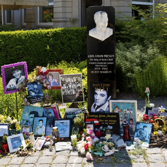 Elvis Stele on Elvis Presley Square, memorial to Elvis Presley with messages from his fans from all over the world, Bad Nauheim, Hesse, Germany