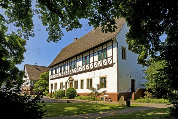 Münchhausen Castle, a former manor house, today town hall, birthplace of Münchhausen, Bodenwerder, Weserbergland, Lower Saxony, Germany