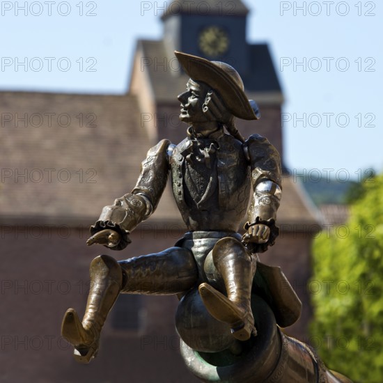 Munchausen figure, The Ride on the Cannonball, Munchausen Fountain by Bonifatius Stirnberg in Bodenwerder, Weserbergland, Lower Saxony, Germany