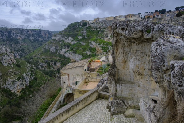 Cave settlement, cave dwellings, houses, Sassi, Matera, Unesco World Heritage Site, Basilicata, Italy