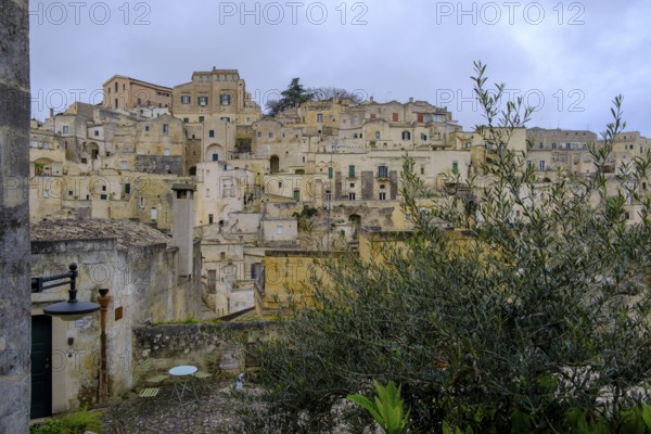 Cave settlement, cave dwellings, houses, Sassi, Matera, Unesco World Heritage Site, Basilicata, Italy
