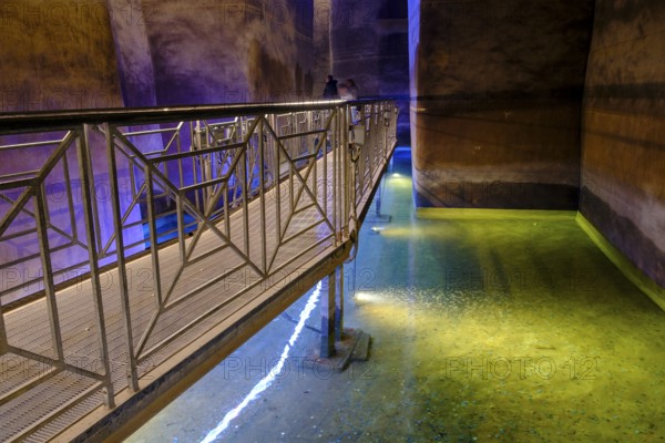 Palombaro lungo cistern, cave settlement, cave dwellings, houses, Sassi, Matera, Unesco World Heritage Site, Basilicata, Italy