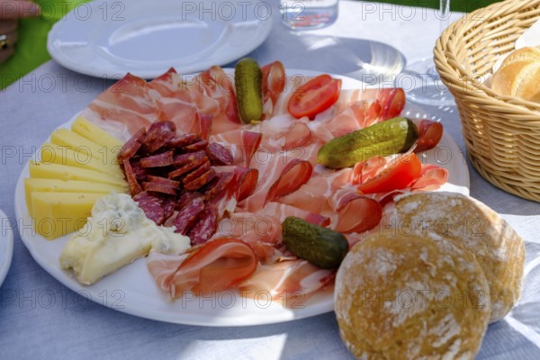 South Tyrolean Marende, snack, bacon, Vinschgerl, food, Buschenschank Pergola, near Tramin, Wine Road, South Tyrol, Italy