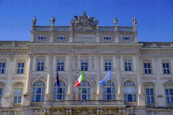 Piazza dell'Unità d'Italia, Trieste, Adriatic Sea, Friuli Venezia Giulia Region, Italy