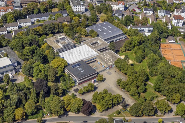 Aerial photo, Bergstadt Gymnasium, Lüdenscheid-Stadt, Lüdenscheid, Sauerland, North Rhine-Westphalia, Germany, education, educational institution, DE, Europe, grammar school, teaching institute, aerial photo, aerial photography, aerial photography, Märkischer Kreis, school, overview, bird's-eye view, birds-eyes view, overview