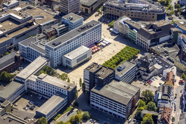 Aerial view, tree avenue at the town hall and town hall square, city, Lüdenscheid city, Lüdenscheid, Sauerland, North Rhine-Westphalia, Germany, tree avenue, tree group, tree row, tree series, DE, Europe, green trees, aerial view, aerial photography, aerial photography, Märkischer Kreis, overview, bird's eye view, birds-eyes view, green planting, overview
