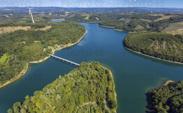 Aerial view, Versetalsperre, forest area with forest damage, Klamer Brücke der Landesstraße L694, Piepersloh, Lüdenscheid, Sauerland, North Rhine-Westphalia, Germany, tree mortality, DE, Europe, clear cutting, calamity areas, aerial photograph, aerial photography, aerial photography, Märkischer Kreis, lake, dam, overview, bird's eye view, forest, forest area, forest damage, forest mortality, birds-eyes view, overview
