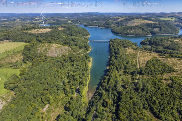 Aerial view, Versetalsperre, forest area with forest damage, Klamer Brücke der Landesstraße L694, Piepersloh, Lüdenscheid, Sauerland, North Rhine-Westphalia, Germany, tree mortality, DE, Europe, clear cutting, calamity areas, aerial photograph, aerial photography, aerial photography, Märkischer Kreis, lake, dam, overview, bird's eye view, forest, forest area, forest damage, forest mortality, birds-eyes view, overview