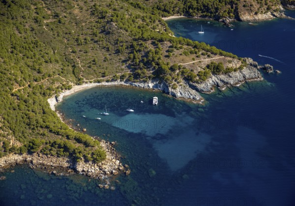 Bays for sailboats and divers, Mediterranean Bay of Roses, blue water, Roses, Costa Brava, Catalonia, Spain, Europe, aerial view, birds-eyes view, aerial photography, aerial photography, overview, bird's eye view, aerial photos of Spain