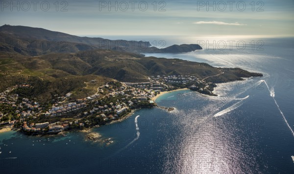 Mediterranean Bay of Roses, blue water, Roses, Costa Brava, Catalonia, Spain, Europe, aerial view, birds-eyes view, aerial photography, aerial photography, overview, overview, bird's eye view, aerial photos of Spain