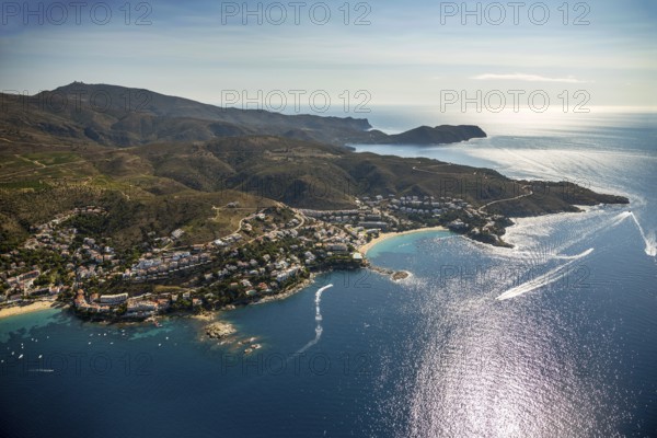 Mediterranean Bay of Roses, blue water, Roses, Costa Brava, Catalonia, Spain, Europe, aerial view, birds-eyes view, aerial photography, aerial photography, overview, overview, bird's eye view, aerial photos of Spain