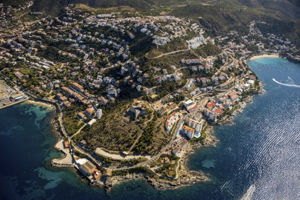 Castell de la Trinitat, medieval fortress, Mediterranean Bay of Roses, blue water, Roses, Costa Brava, Catalonia, Spain, Europe, aerial view, birds-eyes view, aerial photography, aerial photography, overview, bird's eye view, aerial photos of Spain