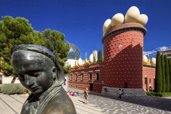 Dali Museum, Dali Museum in Figueres, entrance to the museum in the Torre Gorgot, Figueres, Figueras, Catalonia, Spain, Europe, aerial view, birds-eyes view, aerial photography, aerial photography, overview, bird's eye view