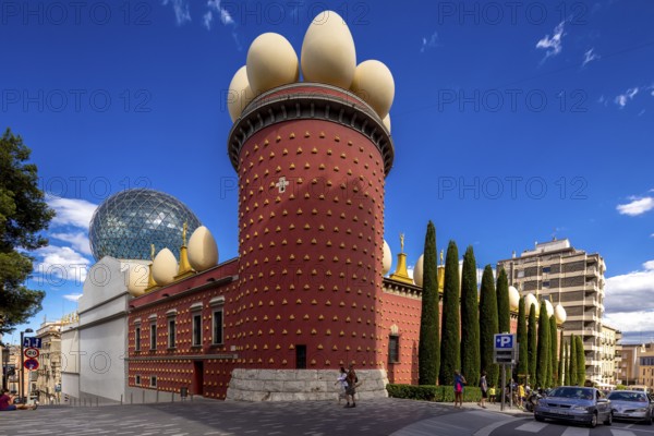 Dali Museum, Dali Museum in Figueres, entrance to the museum in the Torre Gorgot, Figueres, Figueras, Catalonia, Spain, Europe, aerial view, birds-eyes view, aerial photography, aerial photography, overview, bird's eye view