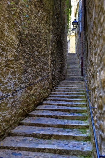 Call, Jewish quarter in the old town of Girona, stone steps, alleys in the old town of Girona, Cataluña, Gerona, Catalonia, Spain, Girona, Cataluña, Europe, aerial view, birds-eyes view, aerial photography, aerial photography, overview, bird's eye view