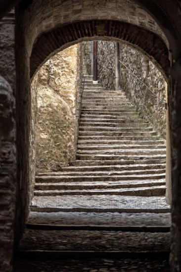 Call, Jewish quarter in the old town of Girona, stone gate with stone steps, alleys in the old town of Girona, Cataluña, Gerona, Catalonia, Spain, Girona, Cataluña, Europe, aerial view, birds-eyes view, aerial photography, aerial photography, overview, bird's eye view