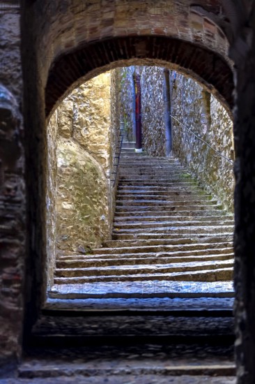 Call, Jewish quarter in the old town of Girona, stone gate with stone steps, alleys in the old town of Girona, Cataluña, Gerona, Catalonia, Spain, Girona, Cataluña, Europe, aerial view, birds-eyes view, aerial photography, aerial photography, overview, bird's eye view