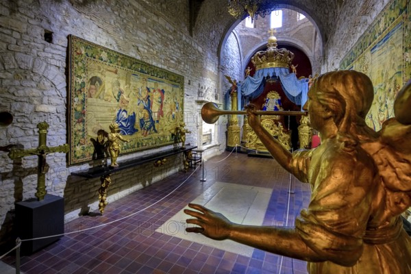 Angel with Fantare, Museu d'Art, Art Museum in the Bishop's Palace, Cathedral of Santa Maria of Gerona, Catedral Santa Maria de Girona, Girona, Cataluña, Gerona, Catalonia, Spain, Cataluña, Europe, aerial view, birds-eyes view, aerial photography, aerial photography, overview, bird's eye view