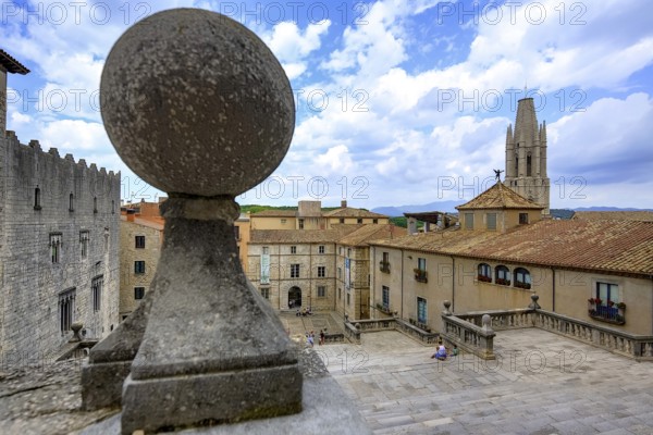 View of the San Feliu, Church of Sant Felix, Inglesia de Sant Felix, Girona, Cataluña, Gerona, Catalonia, Spain, Cataluña, Europe, aerial view, birds-eyes view, aerial photography, aerial photography, overview, bird's eye view