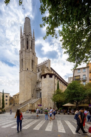 San Feliu, Church of Sant Felix, Inglesia de Sant Felix, Girona, Cataluña, Gerona, Catalonia, Spain, Cataluña, Europe, aerial view, birds-eyes view, aerial photography, aerial photography, aerial photography, overview, bird's eye view