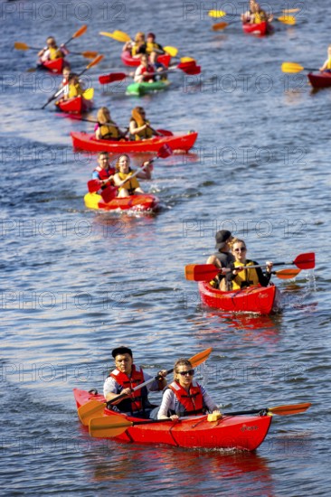 GdaÅsk, canoeists, tourists on the Motlawa, Gdansk, Baltic Sea coast, Baltic Sea, pomorskie, Pomeranian Voivodeship, Poland, Gdansk, PL, Europe, aerial view, birds-eyes view, aerial photography, aerial photography, overview, bird's eye view
