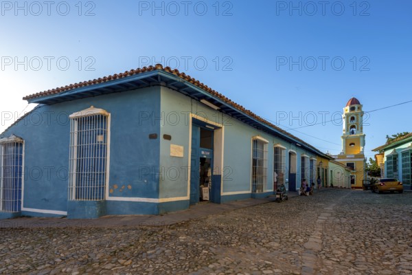 Blue tourist shop in front of the church Convento de San Francisco de Asis, Trinidad, Cuba, Sancti Spíritus, Sancti Spíritus