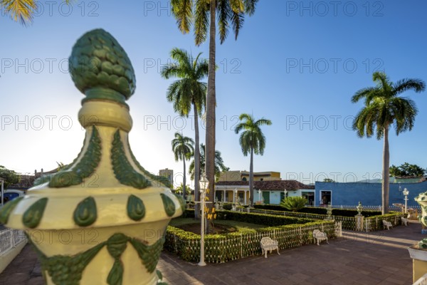 Plaza Major with palm trees in the centre of Trinidad, Trinidad, Cuba, Sancti Spíritus, Sancti Spíritus